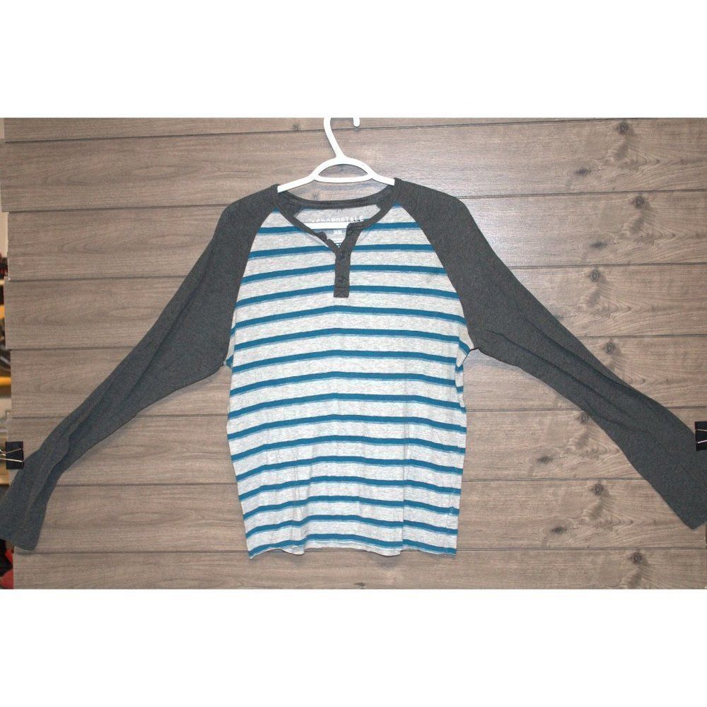 Men's gray and blue stripe Aeropostale long sleeve tee size Medium